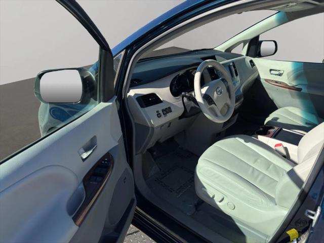 2011 Toyota Sienna XLE V6