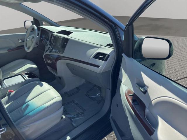 2011 Toyota Sienna XLE V6