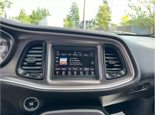 2021 Dodge Challenger SXT