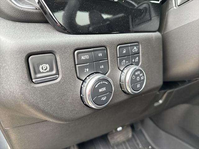 2025 GMC Sierra 1500 4WD Crew Cab Short Box Elevation with 3SB