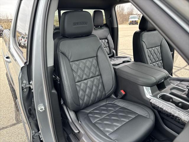 2025 GMC Sierra 1500 4WD Crew Cab Short Box Elevation with 3SB
