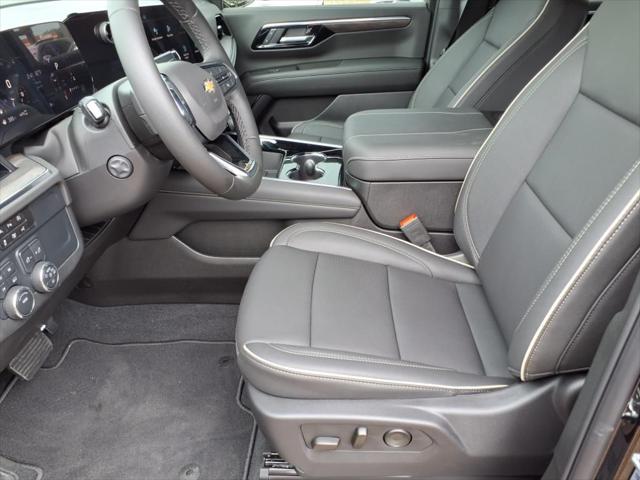 2025 Chevrolet Suburban 4WD Premier