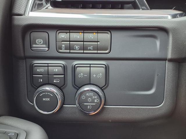 2025 Chevrolet Suburban 4WD Premier