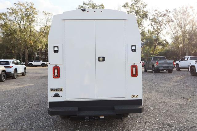 2025 GMC Savana Cutaway Work Van