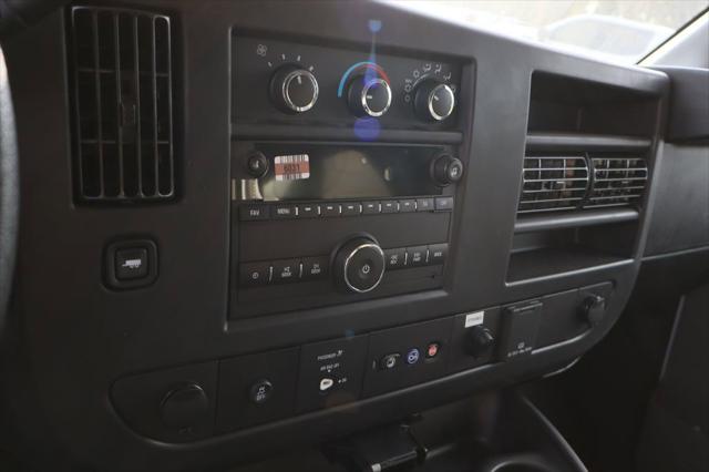 2025 GMC Savana Cutaway Work Van