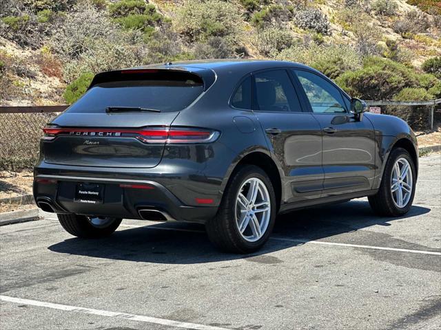 2025 Porsche Macan AWD
