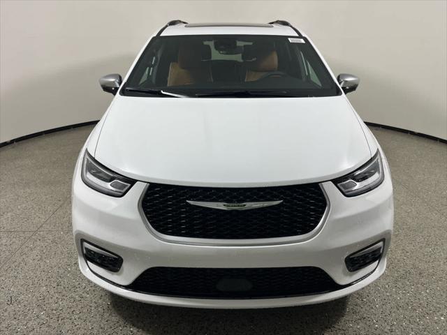 2025 Chrysler Pacifica PACIFICA PINNACLE