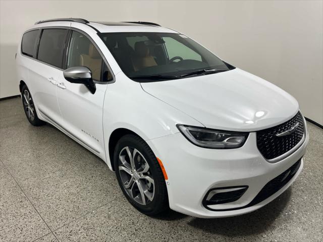 2025 Chrysler Pacifica PACIFICA PINNACLE
