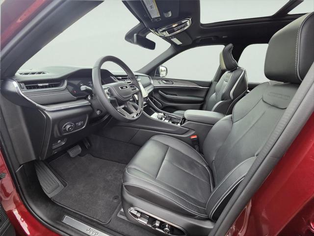 2024 Jeep Grand Cherokee L Overland 4x4 2024 Jeep Grand Cherokee L Overland 4x4