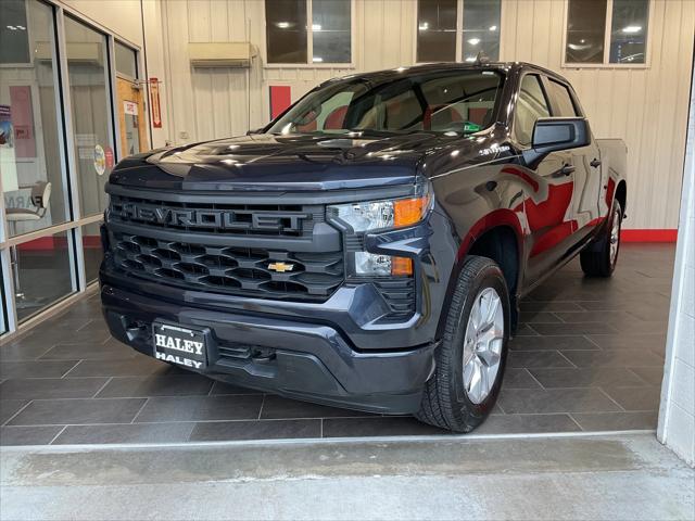 2023 Chevrolet Silverado 1500 4WD Crew Cab Standard Bed Custom