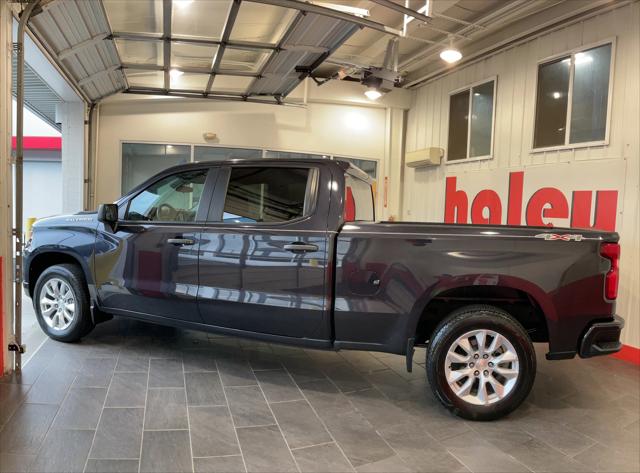 2023 Chevrolet Silverado 1500 4WD Crew Cab Standard Bed Custom