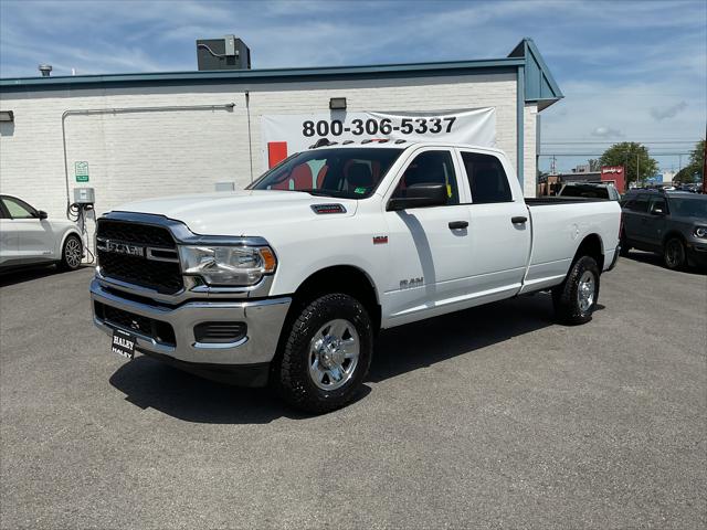 2022 RAM 2500 Tradesman Crew Cab 4x4 8 Box