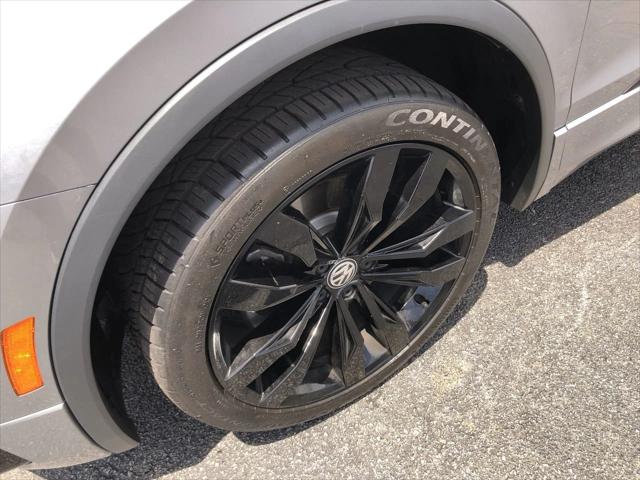 2021 Volkswagen Tiguan 2.0T SE R-Line Black
