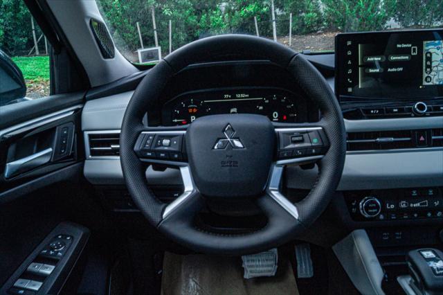 2025 Mitsubishi Outlander PLATINUM EDITION 2.5 S-AWC