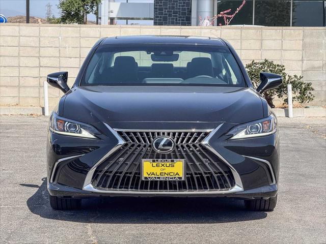 2025 Lexus ES 300h FWD