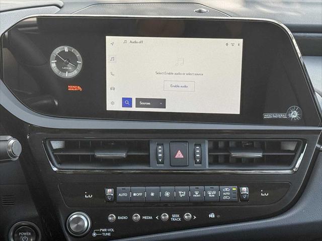 2025 Lexus ES 300h FWD