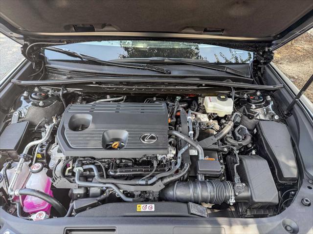 2025 Lexus ES 300h FWD