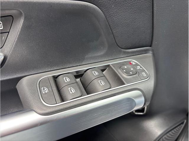 2023 Mercedes-Benz GLB GLB 250 Sport Utility 4D