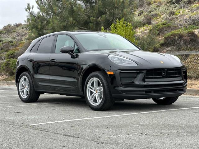 2025 Porsche Macan Unknown