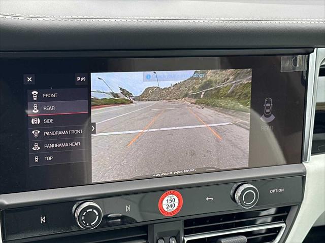 2025 Porsche Macan Unknown