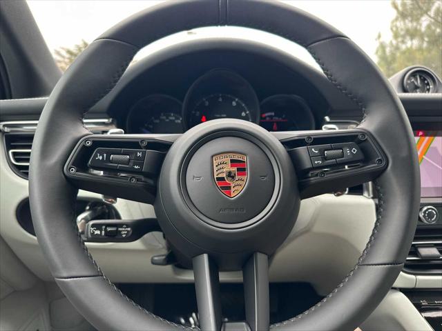 2025 Porsche Macan Unknown