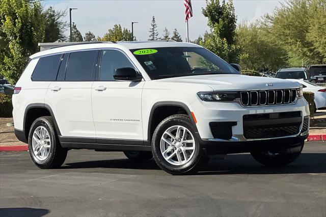 2025 Jeep Grand Cherokee GRAND CHEROKEE L LAREDO X 4X2