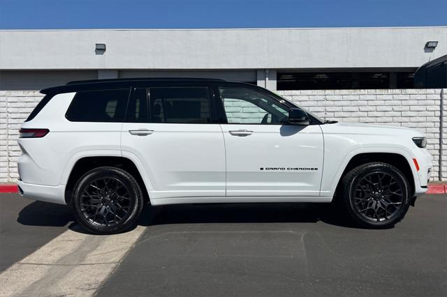 2025 Jeep Grand Cherokee GRAND CHEROKEE L SUMMIT 4X4