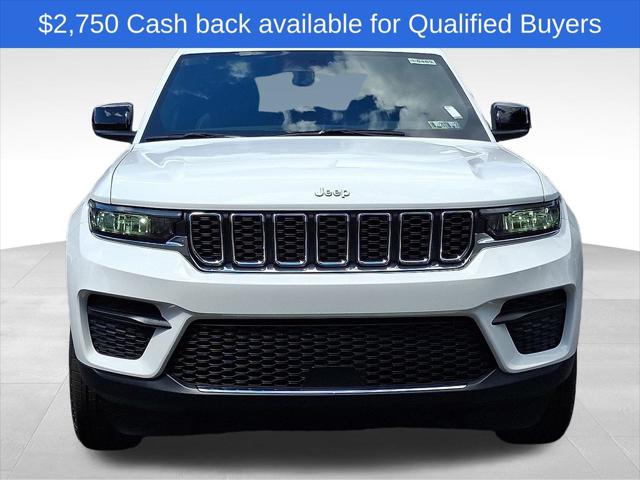 2025 Jeep Grand Cherokee GRAND CHEROKEE LAREDO X 4X4