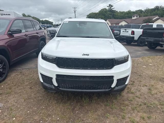 2025 Jeep Grand Cherokee GRAND CHEROKEE L ALTITUDE 4X4