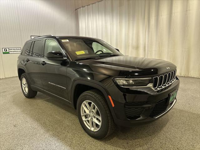2025 Jeep Grand Cherokee GRAND CHEROKEE LAREDO X 4X4