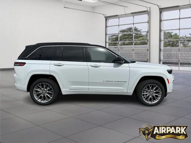 2025 Jeep Grand Cherokee GRAND CHEROKEE SUMMIT 4X4
