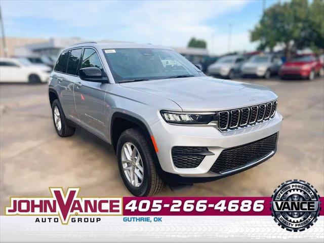 2025 Jeep Grand Cherokee GRAND CHEROKEE LAREDO X 4X4