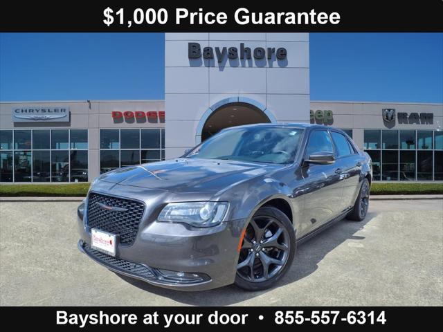 2022 Chrysler 300 S