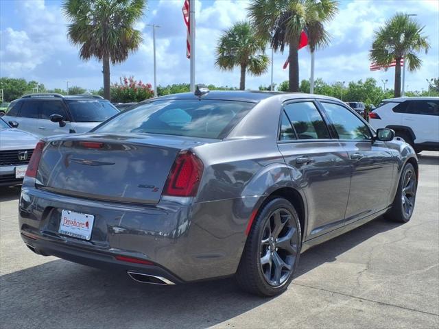 2022 Chrysler 300 S