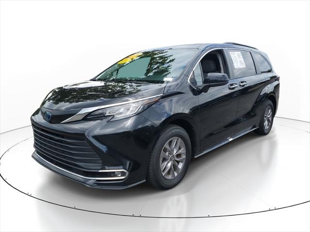 2023 Toyota Sienna XLE