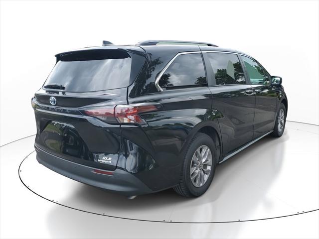 2023 Toyota Sienna XLE