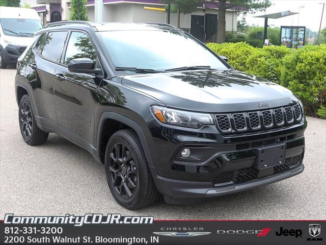 2025 Jeep Compass COMPASS LATITUDE 4X4