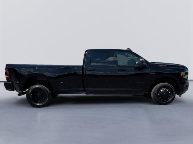 2024 RAM 3500 Big Horn Crew Cab 4x4 8 Box