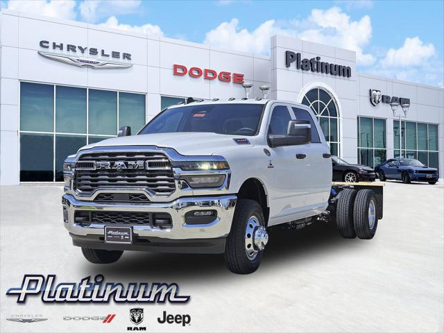 2025 RAM Ram 3500 Chassis Cab RAM 3500 TRADESMAN CREW CAB CHASSIS 4X4 60 CA