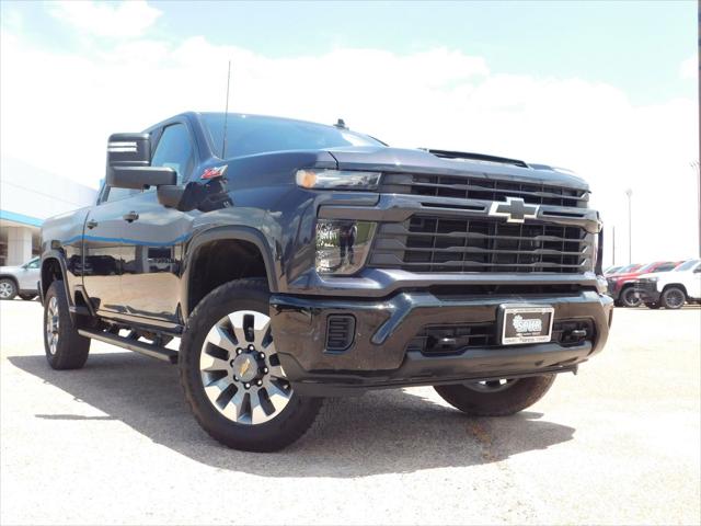 2024 Chevrolet Silverado 2500HD 4WD Crew Cab Standard Bed Custom
