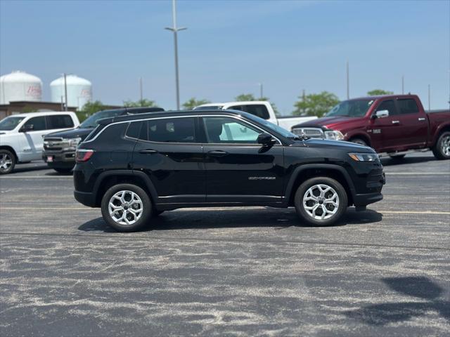 2025 Jeep Compass COMPASS SPORT 4X4