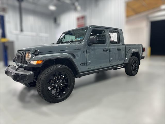 2025 Jeep Gladiator Nighthawk