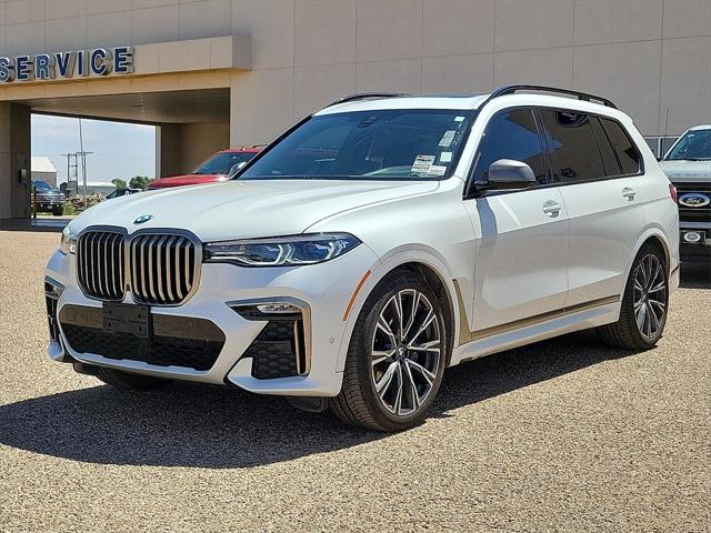 2022 BMW X7 M50i