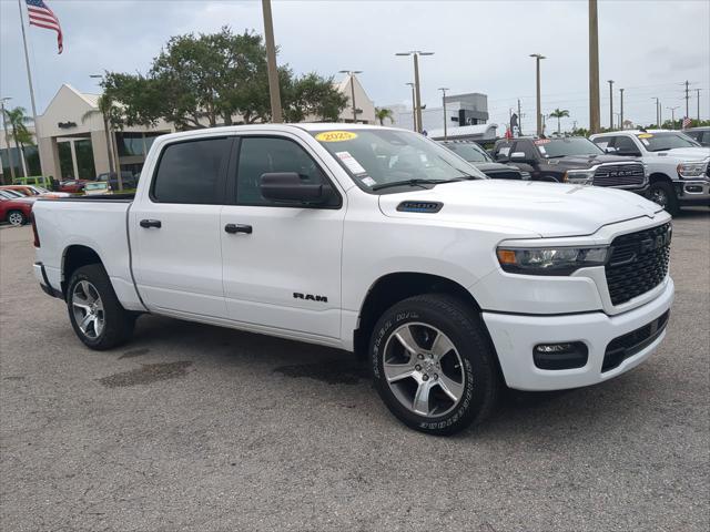 2025 RAM 1500 Tradesman Crew Cab 4x4 57 Box