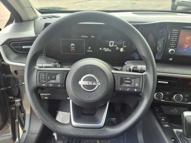 2025 Nissan Kicks S