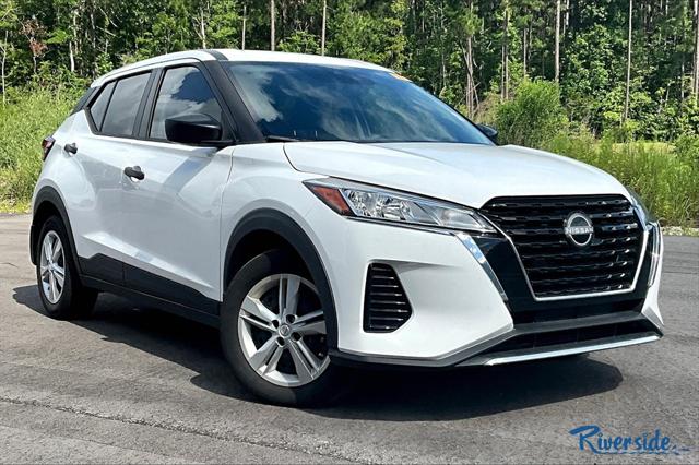 2023 Nissan Kicks S Xtronic CVT