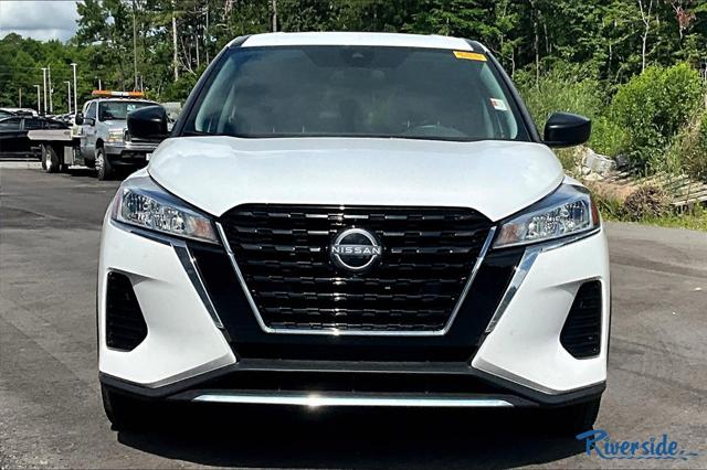 2023 Nissan Kicks S Xtronic CVT