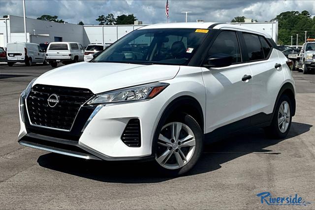 2023 Nissan Kicks S Xtronic CVT