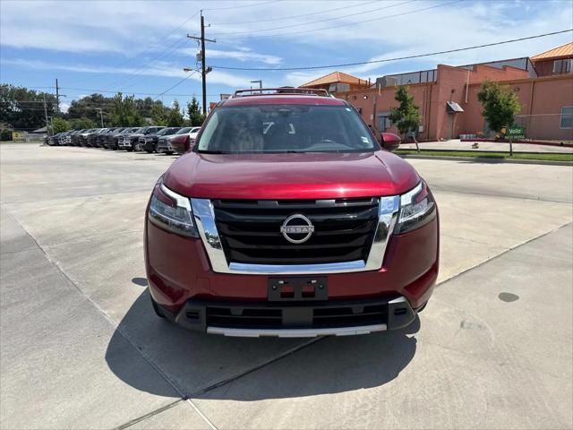 2023 Nissan Pathfinder SL 4WD