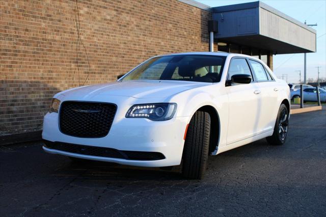 2023 Chrysler Chrysler 300 300 TOURING